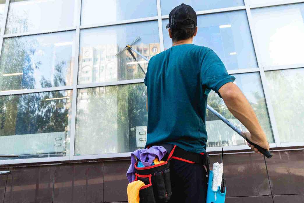 Commercial building window cleaning
